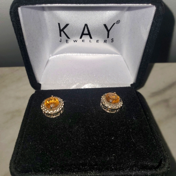 Jewelry - Earrings
